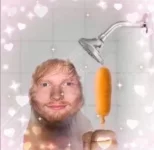 FhxV7RqUUAQYVbx.webp